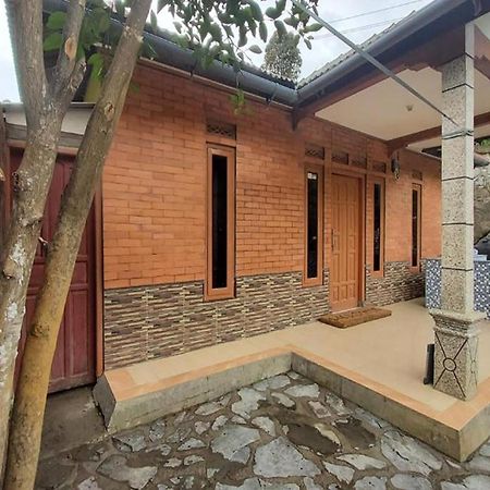 Villa Zoya 2 Pondok Cipaseban ภายนอก รูปภาพ